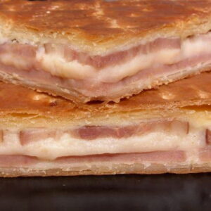 Empanada de jamón de york y queso